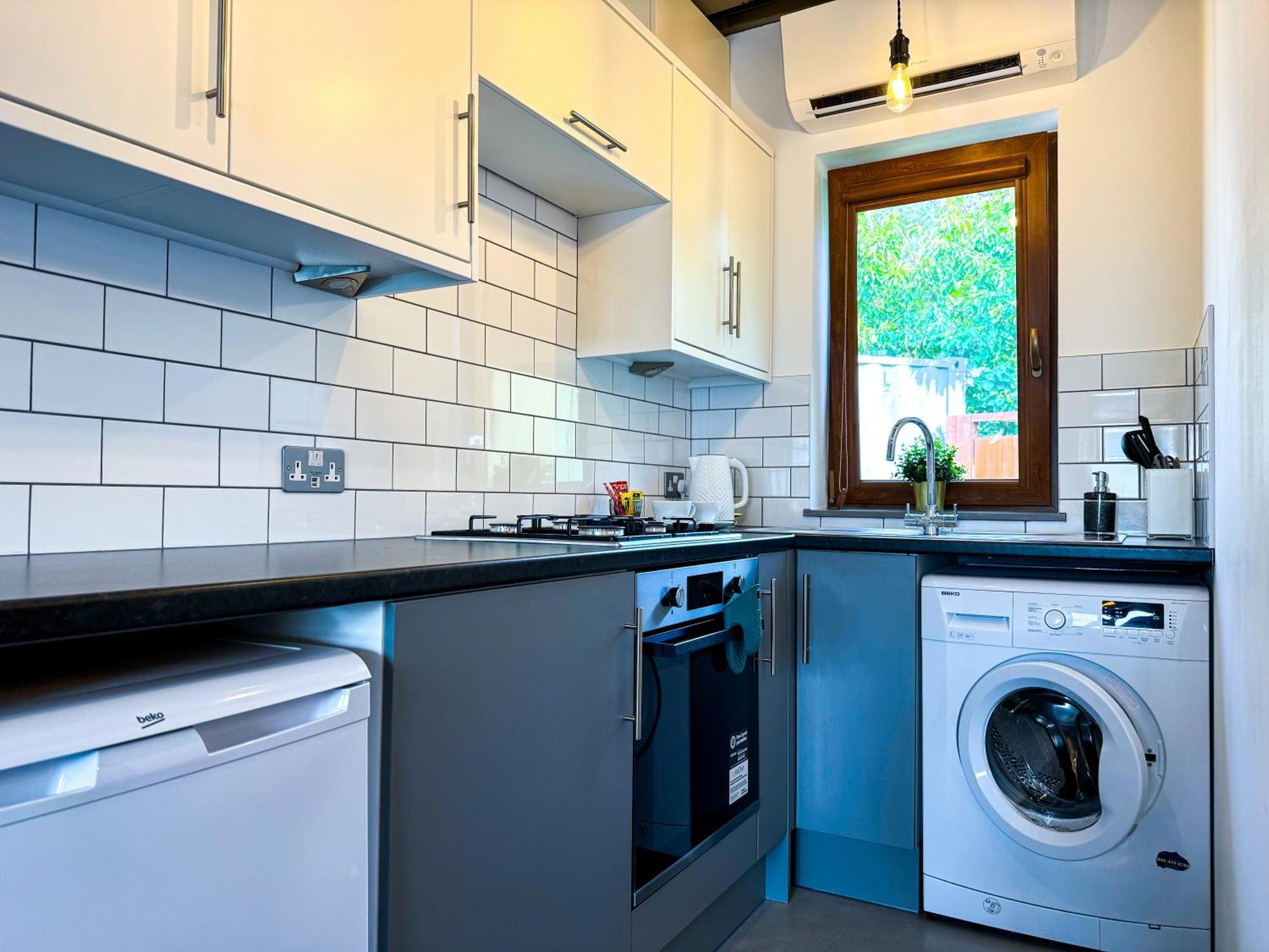 Unique Studio Apartment With Private Garden Londres Extérieur photo